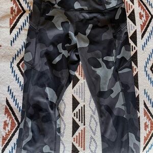 Women’s Athleta Camouflage Leggings